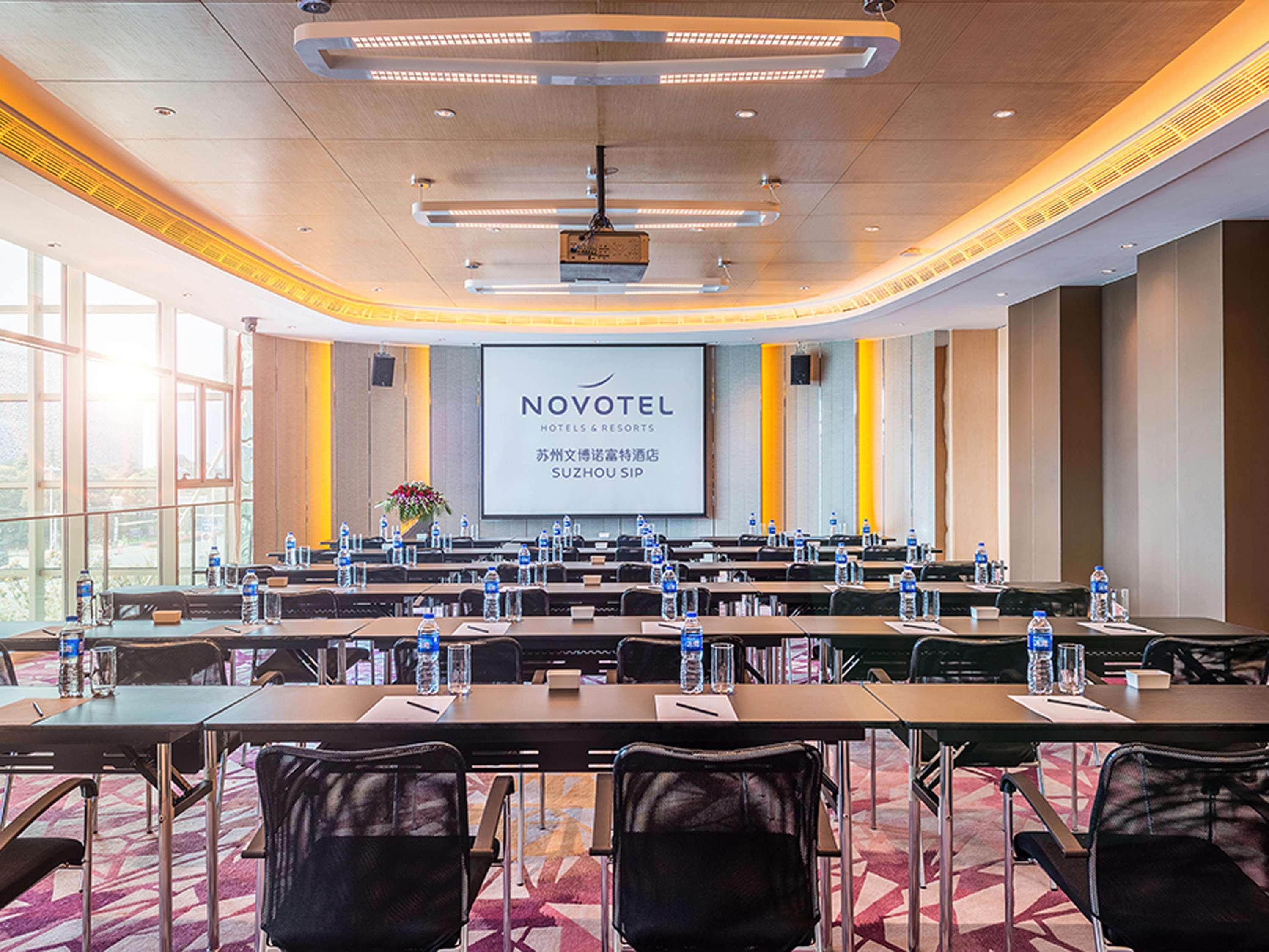 Novotel Jinji Lake Suzhou Sip Exterior foto